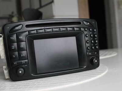 Mercedes Command 2,0 originaalraadio Bosch