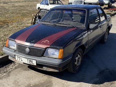 Ascona Sport 1.8E kupee 1984