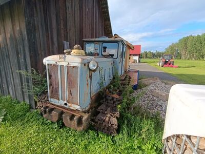 Linttraktor DT74