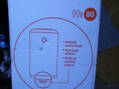 UUS vertikaalne soojaveeboiler 1,5kW 80L