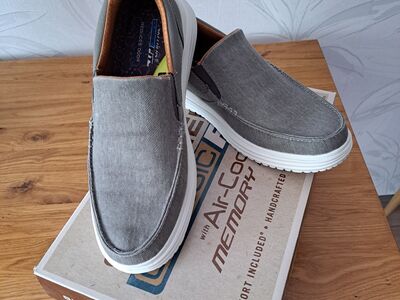 SKECHERS JALATSID, SUURUS 45/11