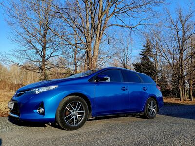 Toyota Auris 1.6 97kW