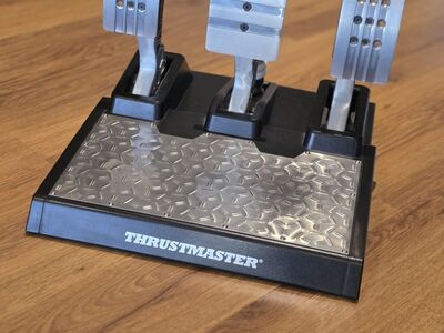 Thrustmaster T-LCM pedaalid