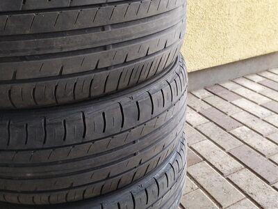 215/55/R17 94W Falken suverehvid, 4tk