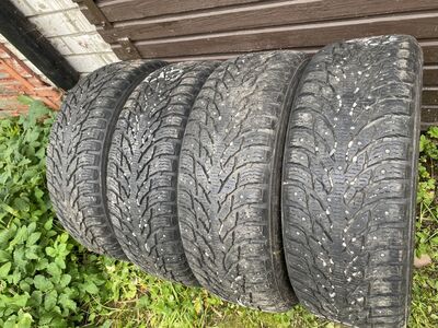 215/60/17” Nokian шипованные шины