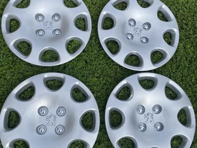 Originaal Peugeot 15” ilukilbid – uued