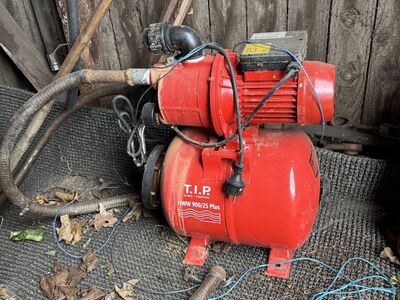 Veesurvepump
