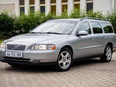 Volvo V70 2.4 D5 120кВт Momentum