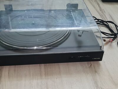 VINÜÜLIMÄNGIJA   LENCO  L3867 USB