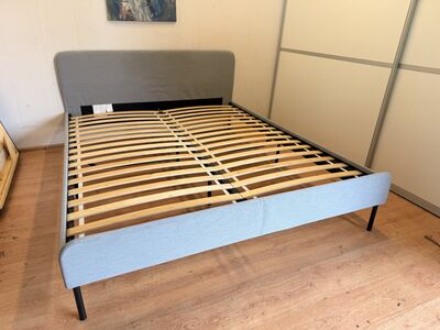 Voodiraam 160*200cm madratsile