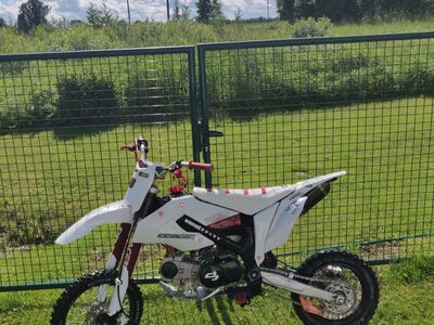 YX 140 pitbike