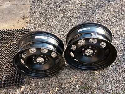 BMW uueväärsed plekkveljed