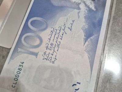 100 krooni.