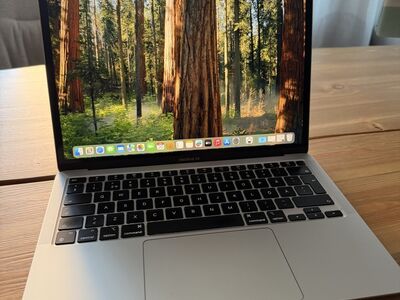 MacBook Air M1 8GB / 512GB