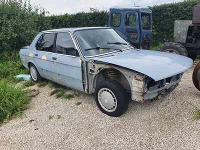 BMW E28 520i 1982, projekt