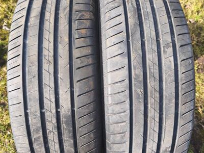 Suverehvid Vredestein 235/65 R17,