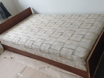 Продается кровать с ящиком для белья 112 x 192