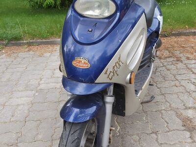 Roller,mootor 50cc neljataktiline