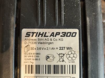 Aku  STIHL AP300