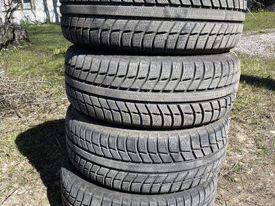 Michelin 215/55 R16 M+S