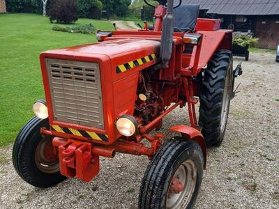 Müüa T-25 koos haakeriistade ja käruga