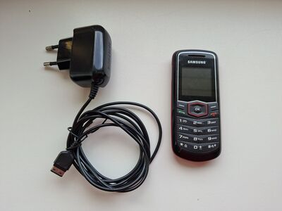 Nuputelefon Samsung E1080