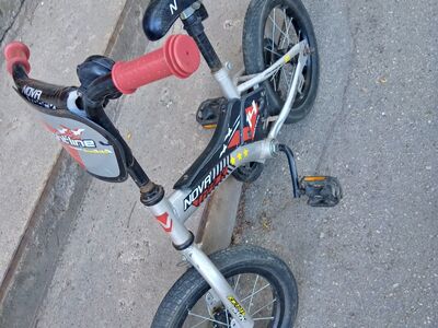 Lasteratas 12" ratastega