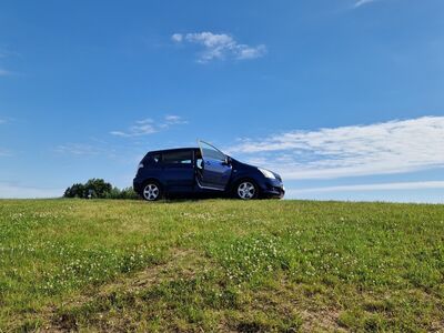 TOYOTA COROLLA VERSO