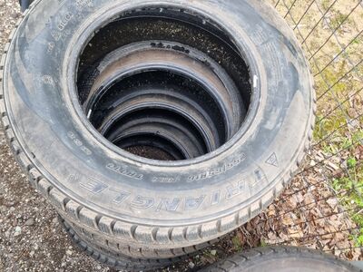 Triangle rehvid 255/65R16