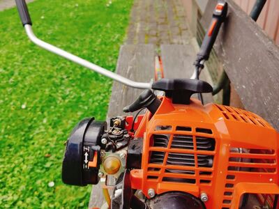 Töökindel rohutrimmer / võsalõikur ECHO SRM-220ES