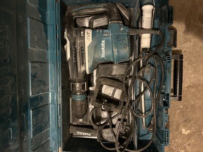 Puurvasar Makita HR4013C