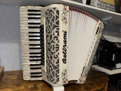 BELTRAMI  120 bassi Musett