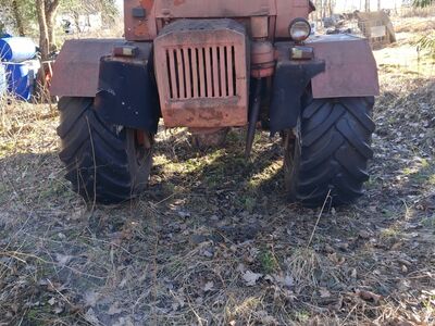 Traktor T-16