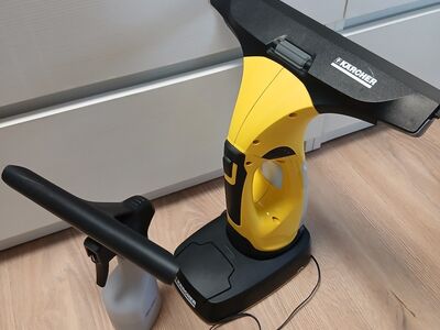 Aknapesur Kärcher WV2