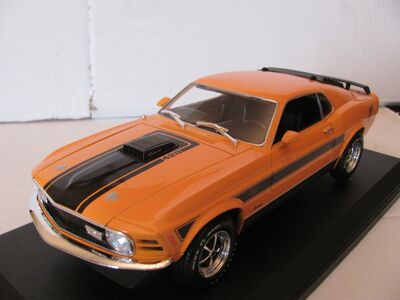 FORD MUSTANG MACH-1 COUPE 1970 1/18