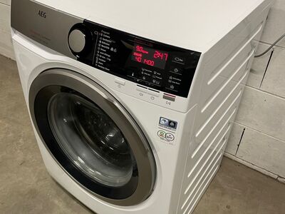 Pesumasin AEG ProSteam 7000
