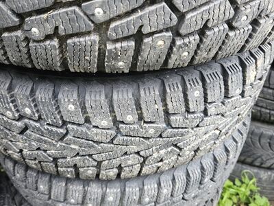 15" 4x100 veljed koos naelrehvidega