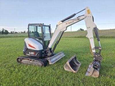 Bobcat E35Z  2023.a