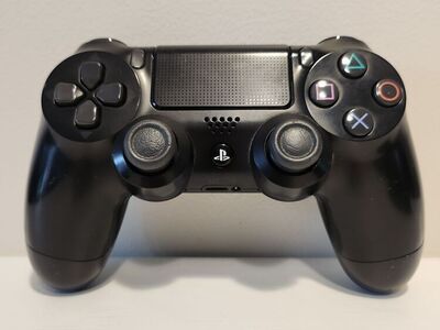 Dualshock 4 pult (PlayStation 4)