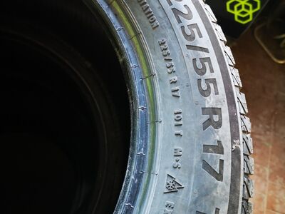 225/55/17 Continental Vikingcontact 7