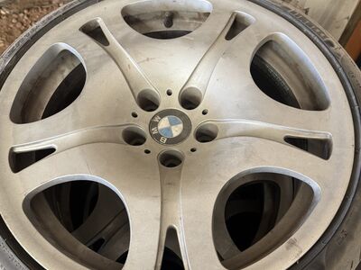 Veljed R19 BMW E65-le