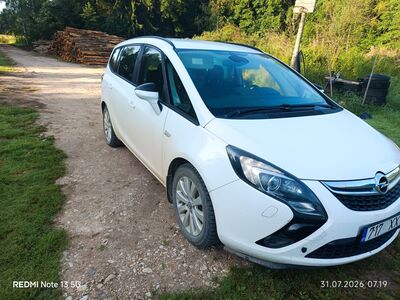 Opel Zafira 2014