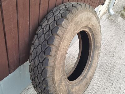 Kasutamata traktorihaagise rehv 9.00-20