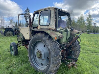 ЮМЗ-6АЛ, с передним отвалом, с документами