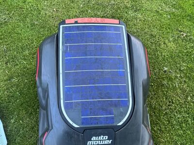 Robotniiduk Husqvarna Solar Hybrid Automover