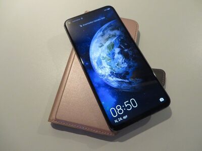 Huawei Honor 20  128/6GB, 2021, must  +  kaaned