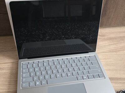 Microsoft Surface Laptop 7, 13,8'', X Plus, 16/256