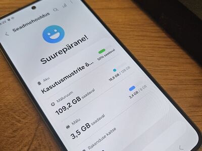 Samsung Galaxy S23 128 GB + ümbris + kaabel