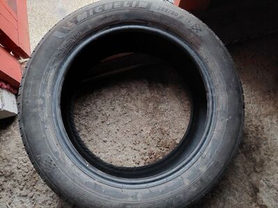Suverehvid Michelin 255/50 R19