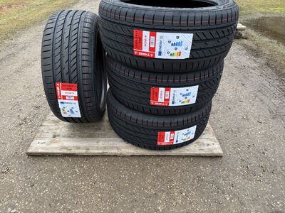 225/45R17 Three-A Eco819 94W suverehvid